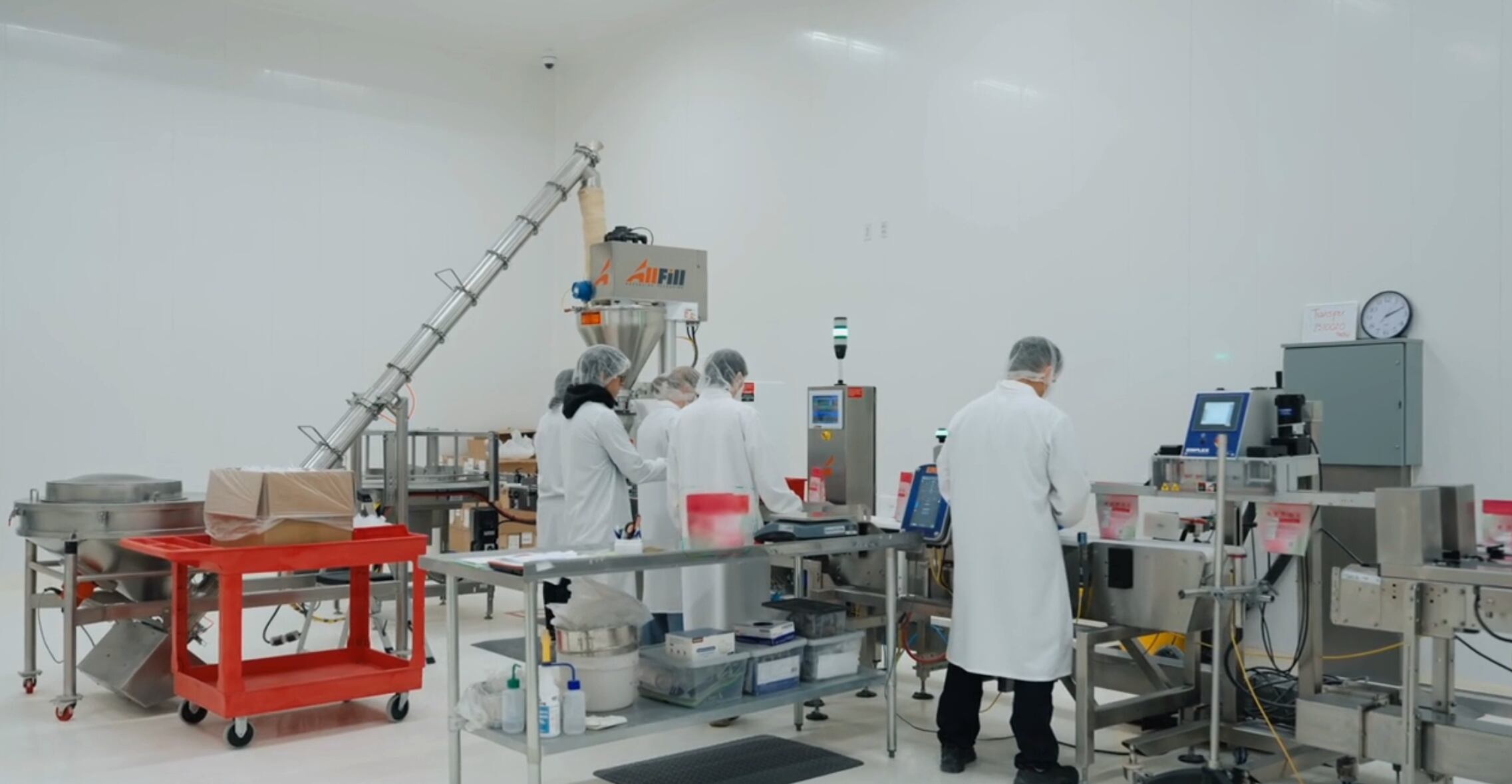 Behind the scenes tour: From ingredients to the shelf 
