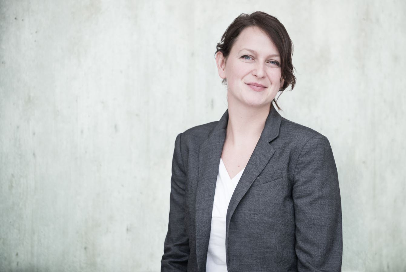 JulianaKlose-SwissImportPromotionProg.jpg