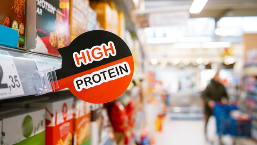 High protein sign int he grocery aisle