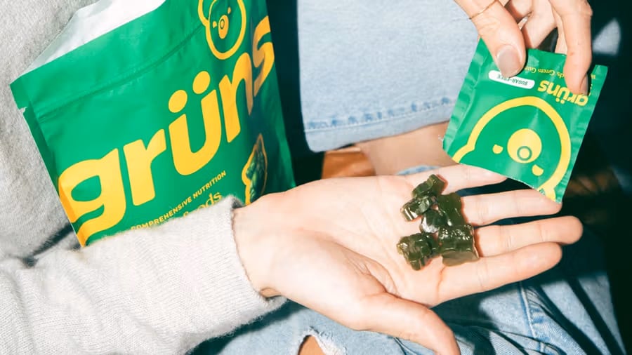 In 2024, Grüns expanded its portfolio with Grüns Kids for children and Nütrops for cognitive support, followed in 2025 by Immün for everyday immune system support and Jüced for energy support.