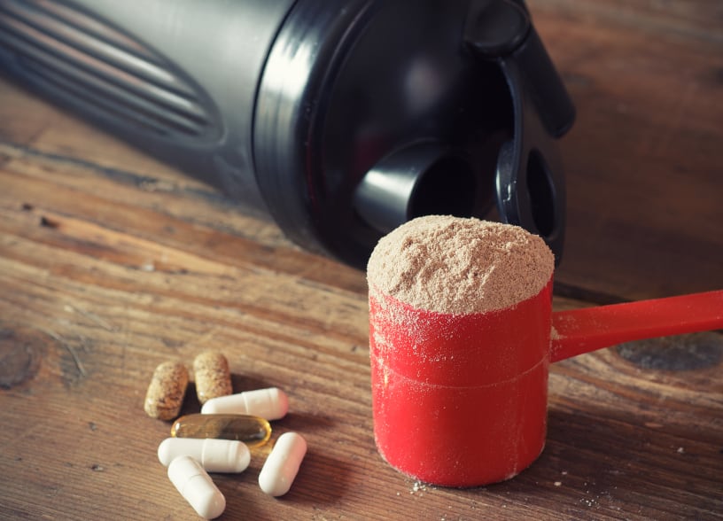 sports-supplements-powder-pills.jpg