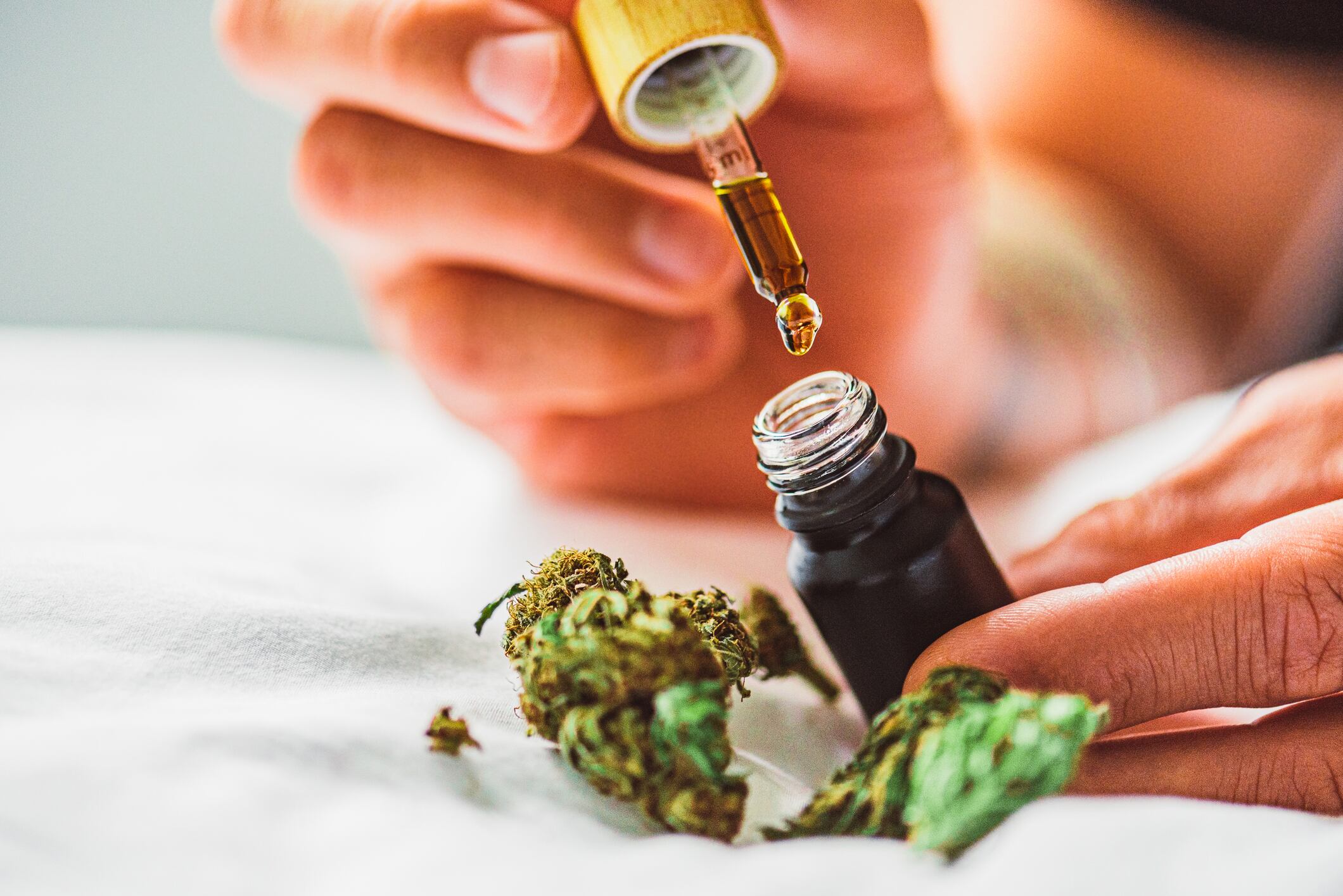 Review-highlights-cannabinoids-therapeutic-potential-in-gastrointestinal-dysfunction.jpg