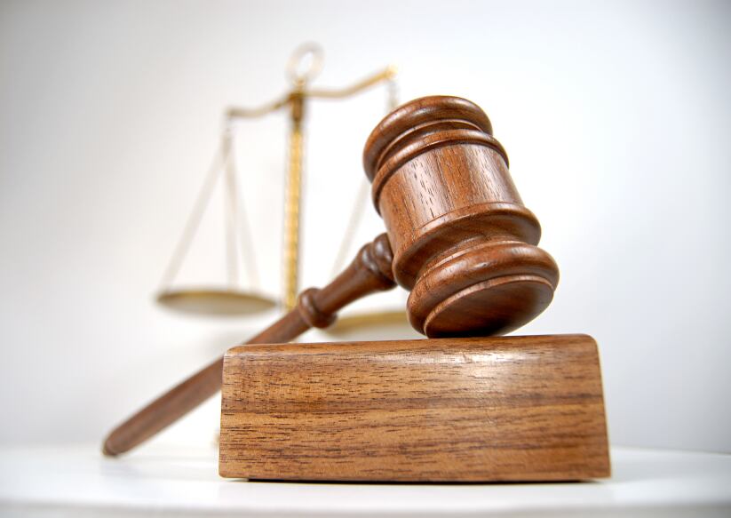 Court-case-scales.jpg