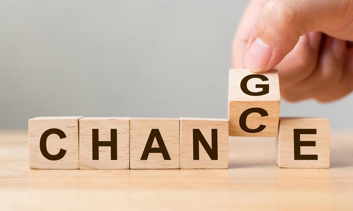 澳佳宝盈利暴跌66%,料裁退澳洲新西兰10% 员工,把重心转向亚洲