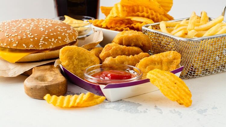 Consumption of Western food can raise cancer risks in Arab men: US expert