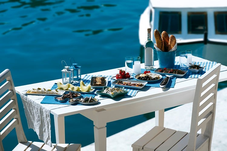 Does the Mediterranean diet really improve longevity?