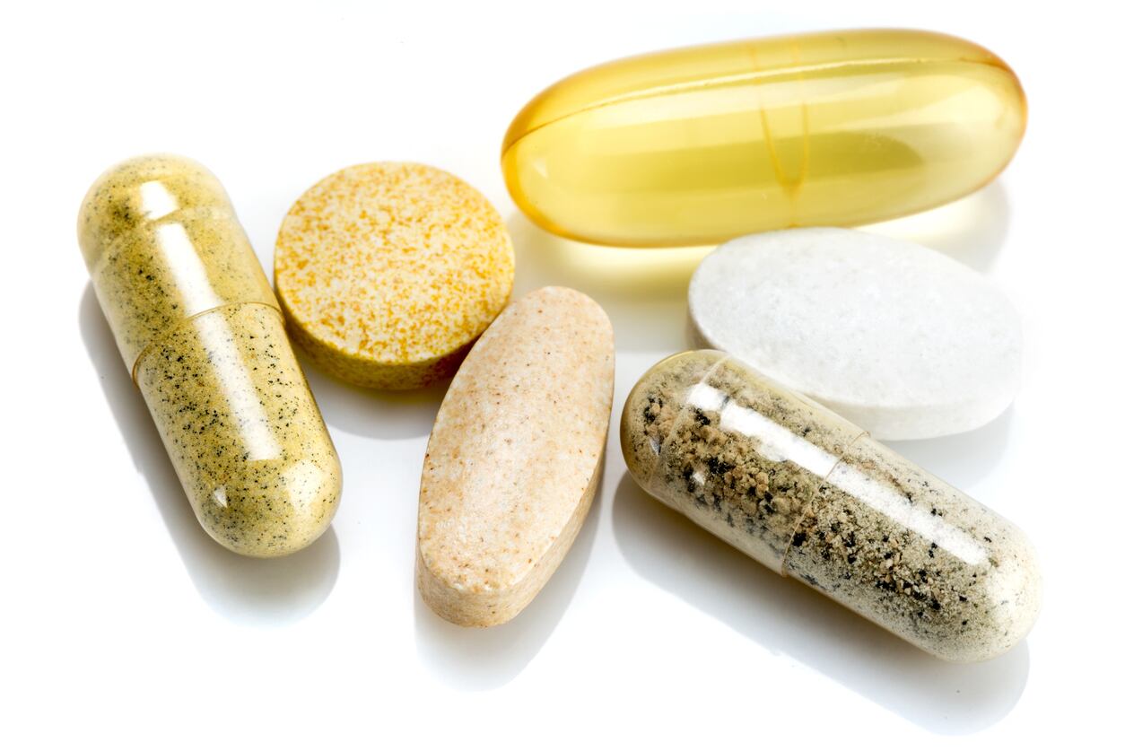 Supplements-C-iStock-L_Shtandel.jpg