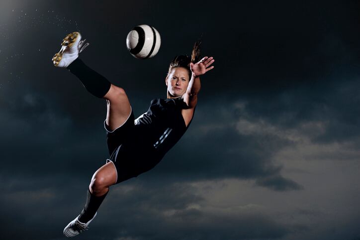 Footballer-survey-reveals-sex-differences-in-supplement-use.jpg