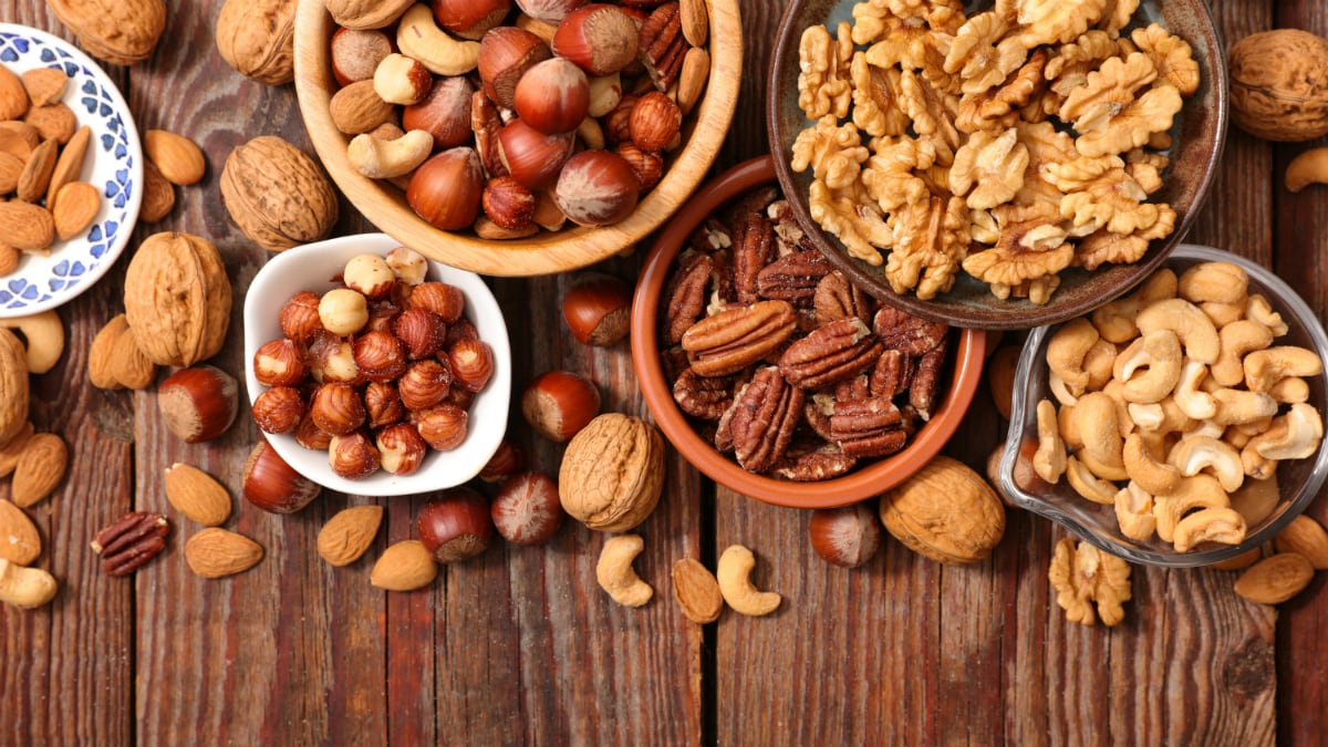 Nut consumption linked to lower risk of metabolic syndrome and obesity: Chinese review
