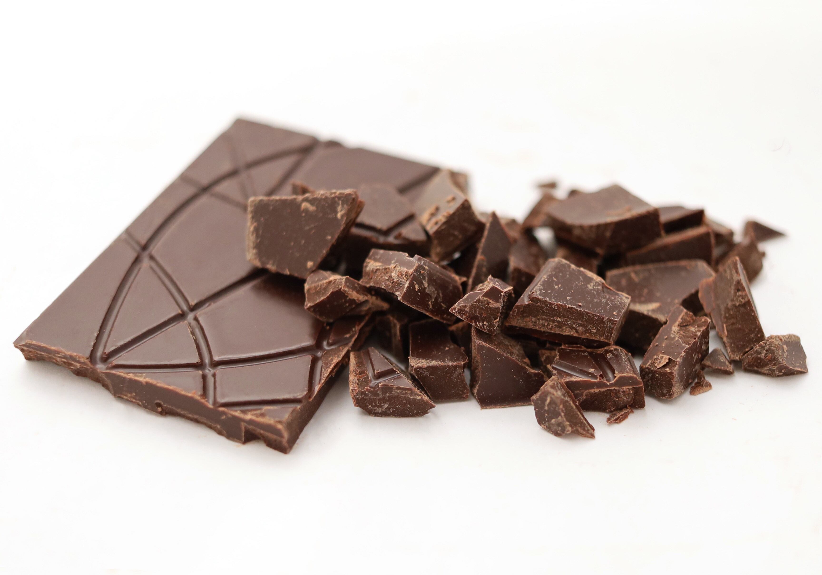 Phenolaeis-new-palm-fruit-extract-chocolate-pairing-steps-up-to-plate-with-white-label-ready-prototype.jpg