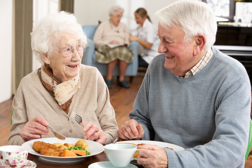 Elderly-eating.jpg