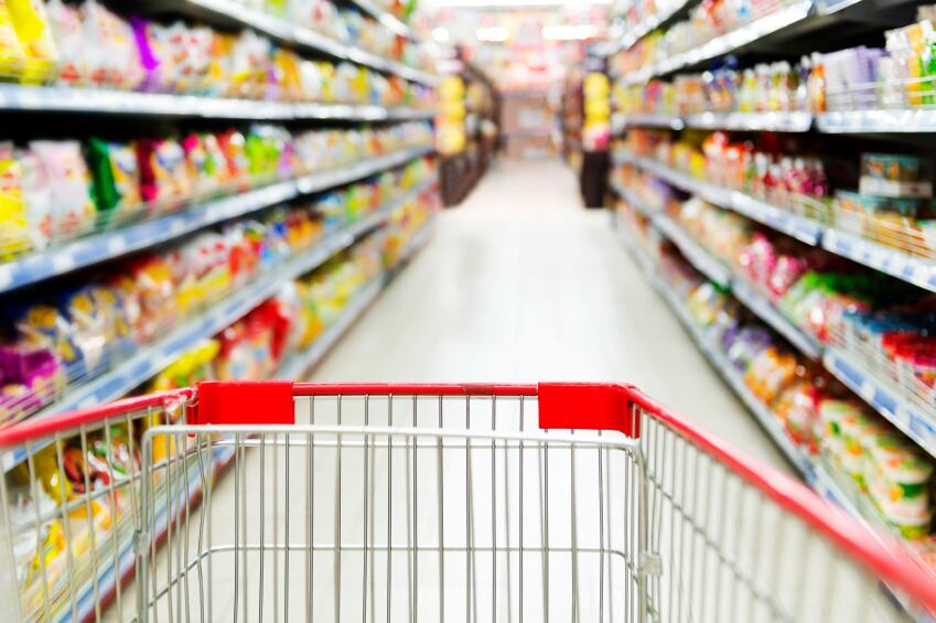 Supermarket_consumer_shopping_iStock.jpg