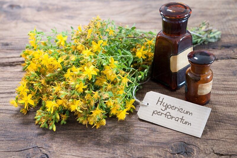 St-John-s-wort-C-iStock-AlexRaths.jpg