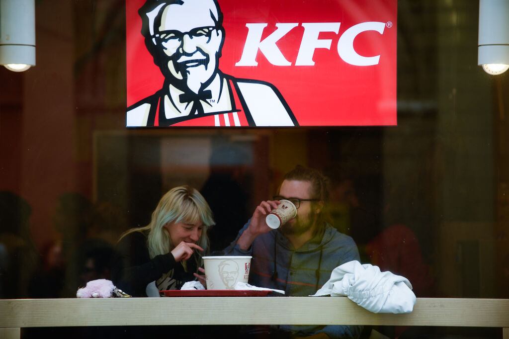 Healthy-OOH-eating-sector-set-to-grow-predicts-Kantar.jpg