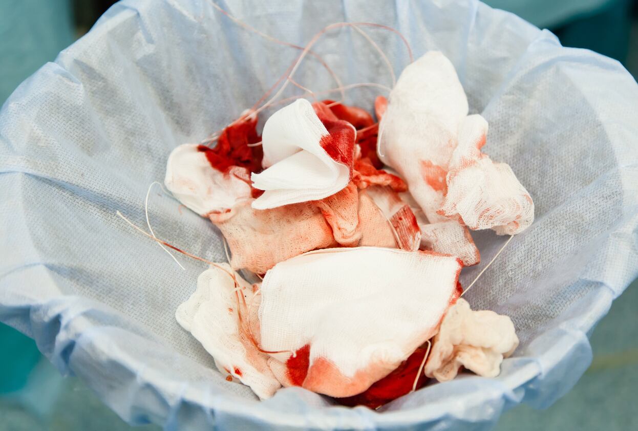 Surgery-bleeding-C-iStock-beerkoff.jpg