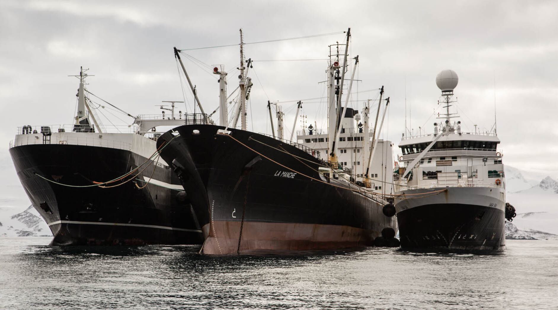 Aker.fleet.jpg