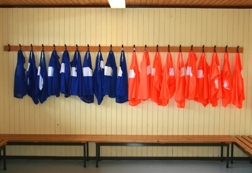 football-sports-althlete-changing-room-iStock.com-169-iahulbak.jpg