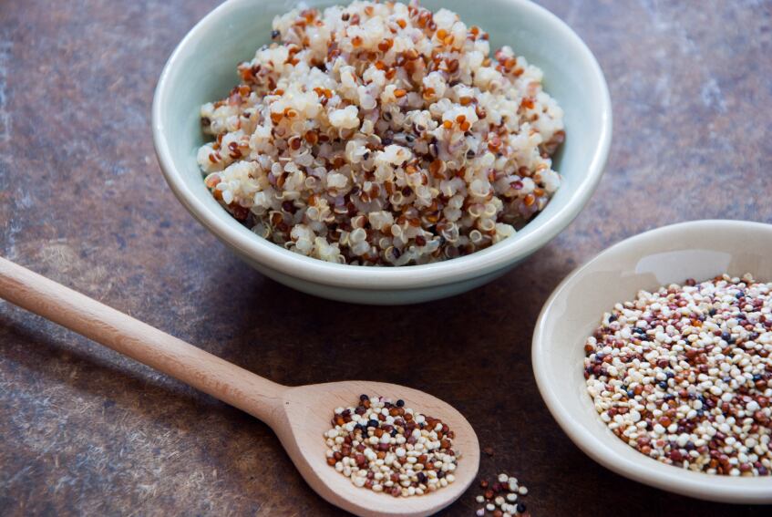 quinoa-cooked-raw.jpg