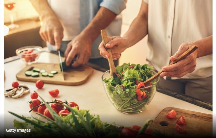 Mediterranean diet effective in IBD as part of multidimensional approach, says study 