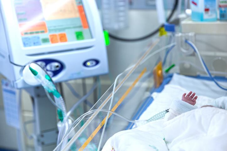 Study: Klebsiella overgrowth linked to early brain injury in extreme premature infants