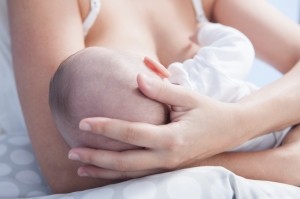 breastfeeding infant mother formula baby iStock Juan García Aunión