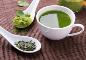 green tea drink beverage EGCG iStock Chiociolla