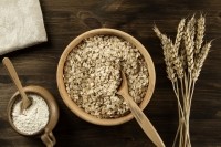 oats fibre cereal prebiotic gut iStock.com Skorpion1