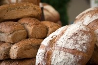 bread flour wheat vitamin D folate folic iStock.com tellmemore000