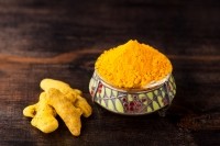 Curcumin is used in pharmaceuticals, food products, cosmetics and others © iStock.