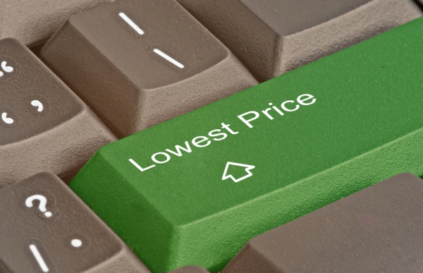 lowest price shopping consumer e-commerce online iStock vaeenma
