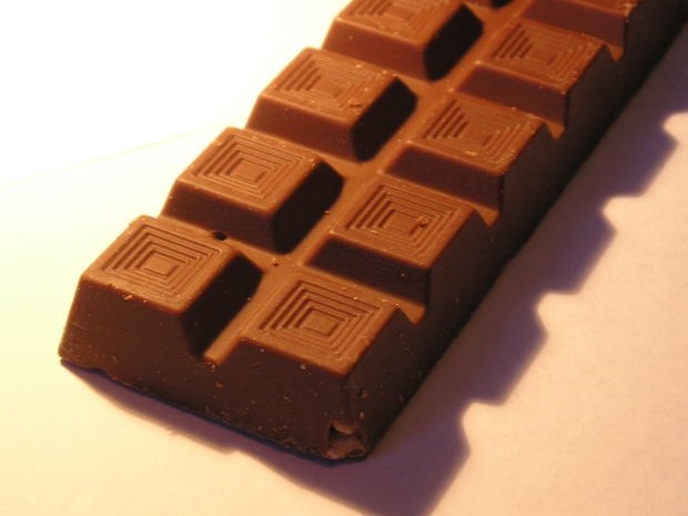 Manufacturers can produce a low-calorie milk chocolate with prebiotic ingredients, according to the researcher