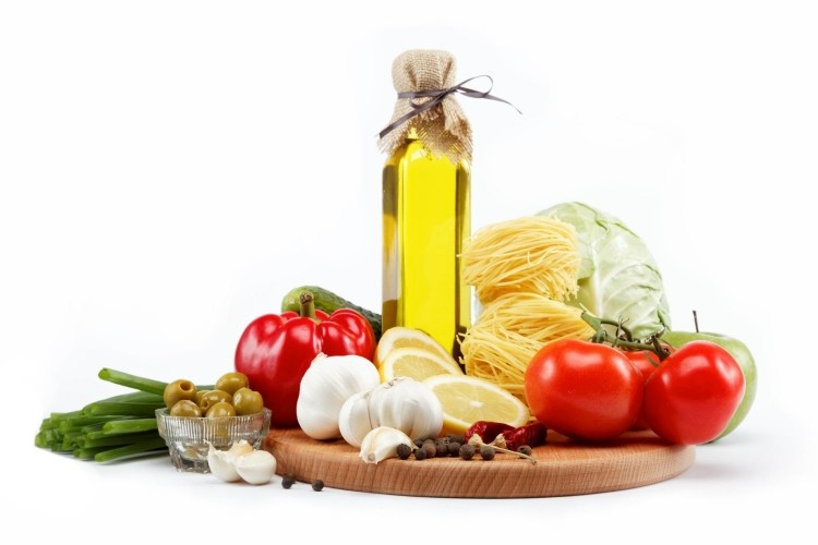 “Women allocated to the MeDiet supplemented with EVOO showed a 62% relatively lower risk of malignant breast cancer than those allocated to the control diet."