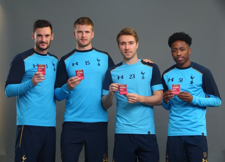 Tottenham players pose with Recharge products. The team finished 3rd in the EPL in the 2015-2016 season.  ©THFC