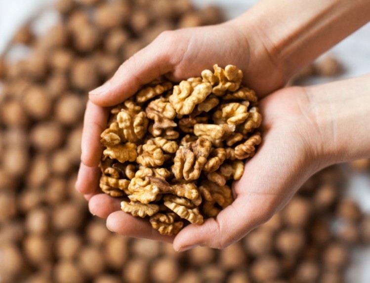 'Considering the results of this study, as well as previous walnut research on heart health and weight, there's something to be said for eating a handful of walnuts a day,' says researcher. © iStock.com / rootstocks