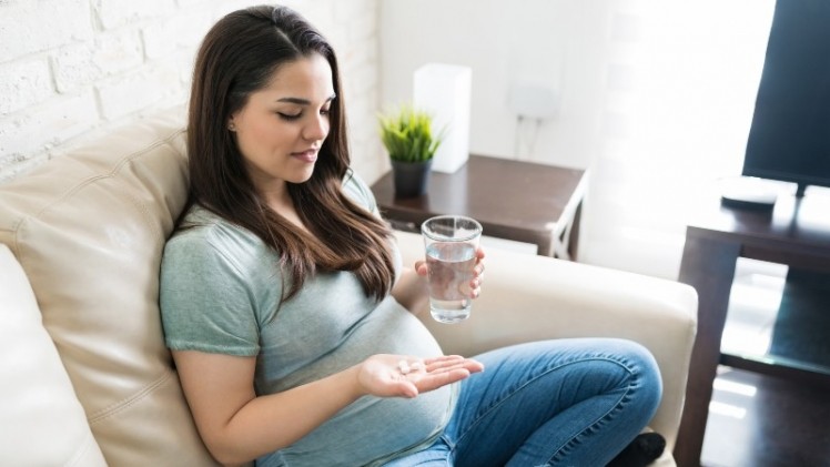  Folic acid supplementation during pregnancy is associated with a lower risk of obesity among children born small for gestational age by the time they are pre-schoolers, a new study reports. ©Getty Images 