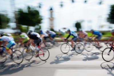 Researchers tested the effect of dark chocolate on the athletic performance of nine amateur cyclists. © iStock.com
