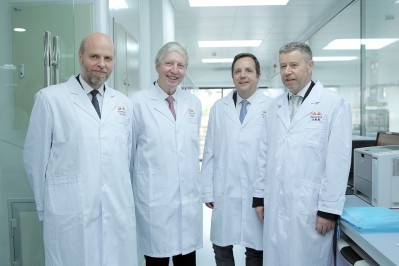 Professor Jules A. Hoffmann and his associates visit the Infinitus R&D Centre.